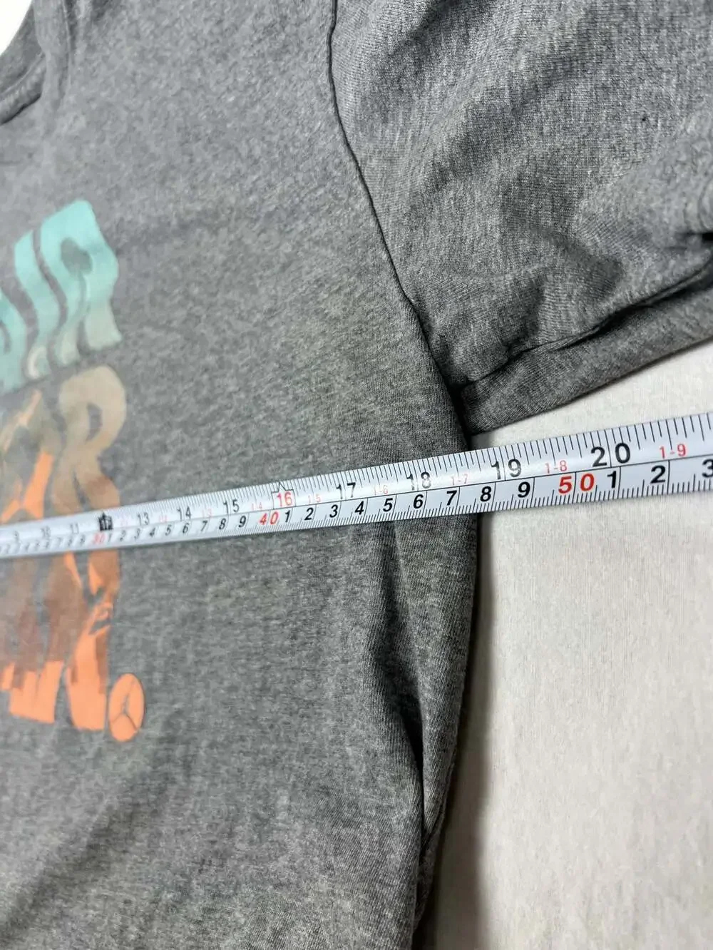 Nike Air Jordan Jumpman Classics Graphic T-Shirt Gray Medium